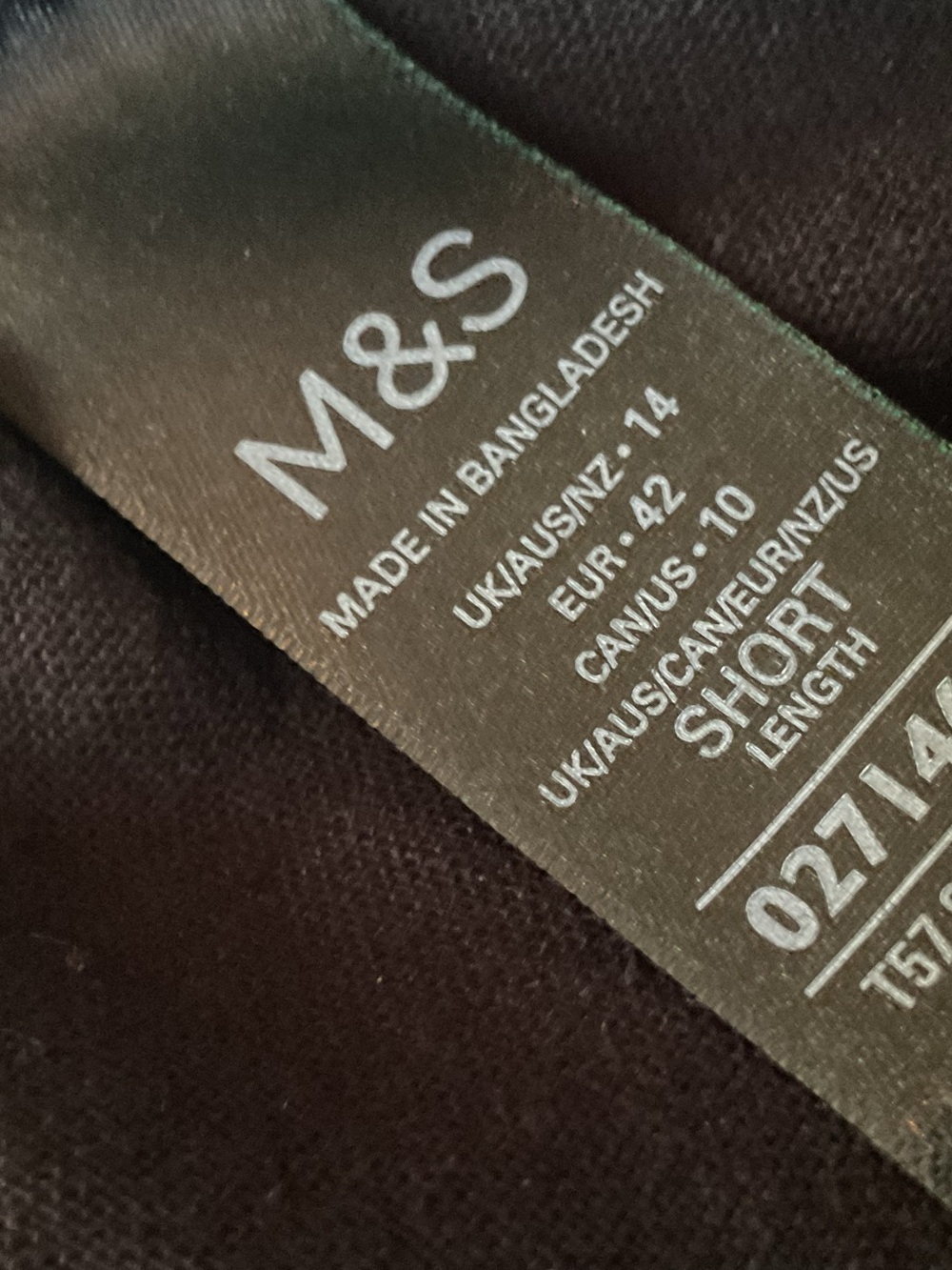 Marks & Spencer linen pants, UK14 short - Picture 11 of 11